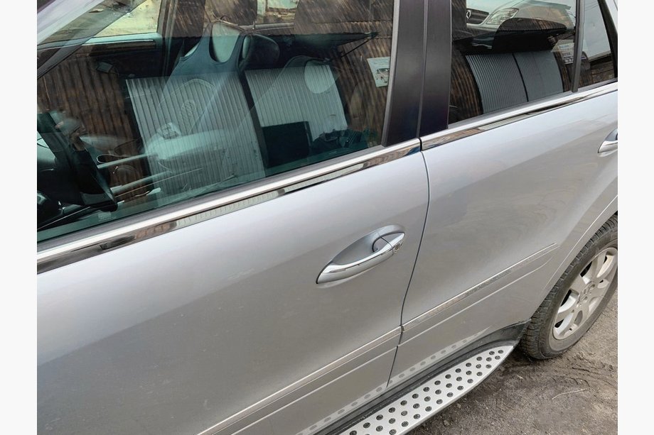 Mercedes ML W164 2005–2011 Zunanja okenska obroba (4 kosi, inox) Carmos - turško nerjaveče jeklo Image