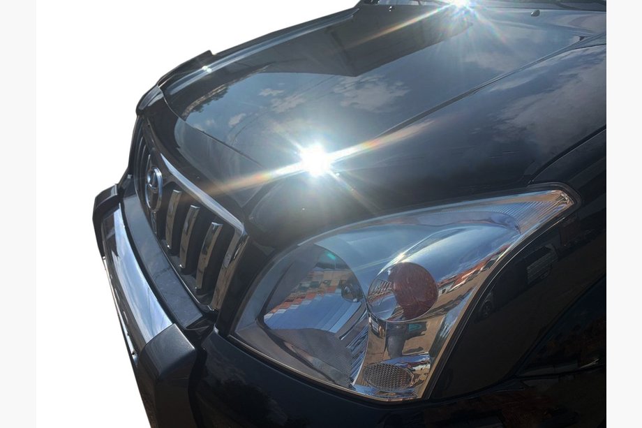 Toyota Land Cruiser Prado 120 2002–2009 Deflektor pokrova motorja (HIC) Image