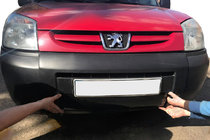 Peugeot Partner 1996–2008 Zimska maska hladilnika (2003-2008) fotografija 1