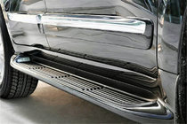 Toyota Land Cruiser 200 2007–2021 Bočne stopnice z LED (dizajn 2015-2020) Črna barva fotografija 5