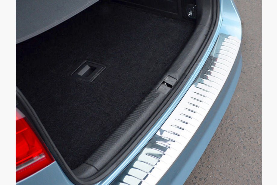 Volkswagen Passat B7 2012–2015 Letvica za zadnji odbijač OmsaLine, sijaj (SW, nerjaveče jeklo) Image
