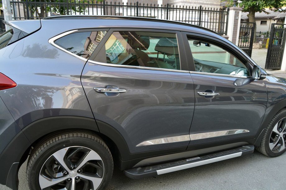 Hyundai Tucson TL 2016–2021 Okrasne letve vrat (široke, 4 kosi, nerjavno jeklo) Image