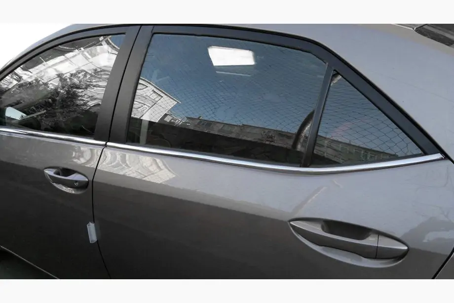 Toyota Corolla 2019– Spodnja obroba vrat (8 kos, nerjaveče jeklo) Image