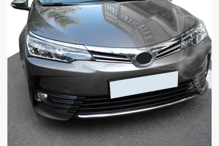 Toyota Corolla 2013–2019 Nerjaveča zaščitna letev za mrežo odbijača (2017-2019, nerj.) Image