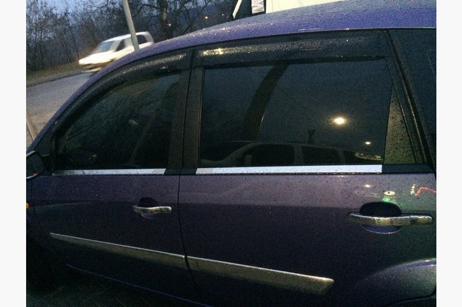 Ford Fiesta 2002–2008 Zunanje okrasne letve stekel (4 kosi, nerjavno jeklo) Fotografija 4