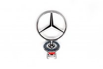 Mercedes razred C W204 2007–2015 Emblem z namernim križem (z napisom) fotografija 1