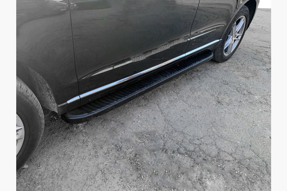 Audi Q5 2008–2017 Stranski pragovi Tayga Black (2 kosa, aluminij) Image