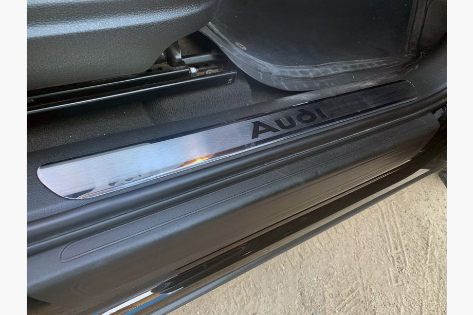 Audi Q5 2008–2017 Obloge notranjih pragov (4 kos, Carmos) Image