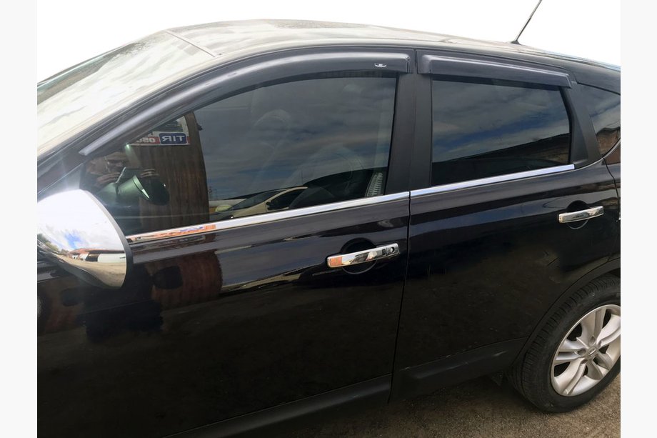 Nissan Qashqai 2007–2010 Zunanje okrasne letve stekel (4 kosi, nerjavno jeklo) Standardna osnova, OmsaLine – italijansko nerjavno jeklo Image