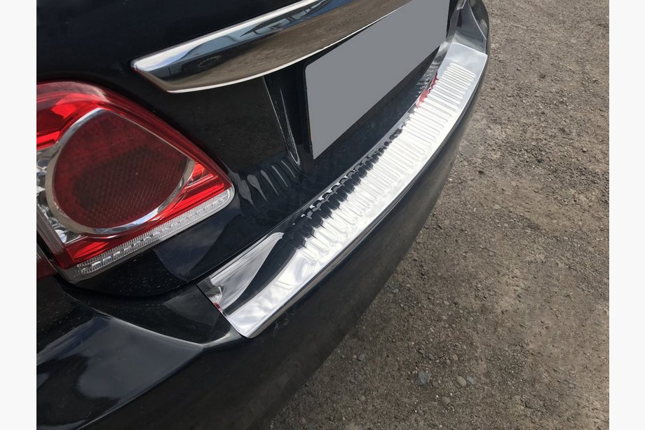 Toyota Corolla 2007–2013 Nerjaveča zaščitna letev za zadnji odbijač Image