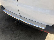 Volkswagen T5 Caravelle 2004–2010 Zaščitna letev zadnjega odbijača z zavihkom (Carmos V1, jeklo) fotografija 1