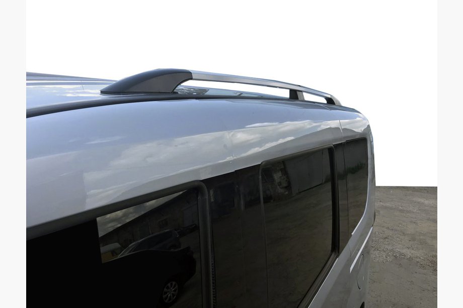 Opel Combo 2012–2018 RAZPRODAJA!!! Strešni relingi siva metalik (plastične noge) Maxi medosna razdalja Image