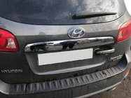 Hyundai Santa Fe 2 2006–2012 Letvica nad registrsko tablico (nerjavno jeklo) fotografija 1