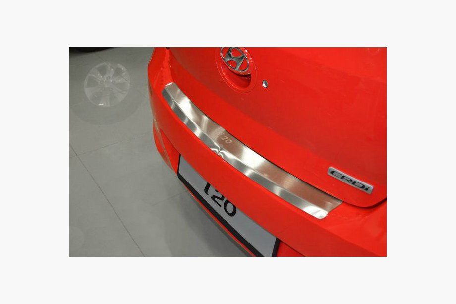 Hyundai I-20 2012–2014 Nerjaveča obloga zadnjega odbijača z zavihkom Natanika Image