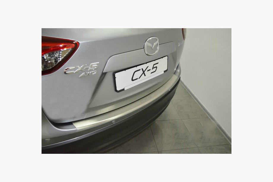 Mazda CX-5 2012–2017 Nerjaveča obloga zadnjega odbijača z zavihkom Natanika Image