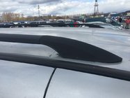 Fiat Doblo II 2010–2022 črne strešne letve Standardna, plastične noge fotografija 2