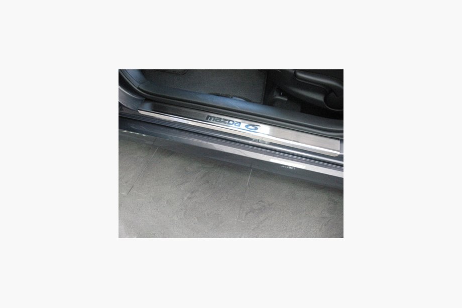 Mazda 6 2008–2012 Nerjaveče letve pragov Nataniko (4 kosi) Image