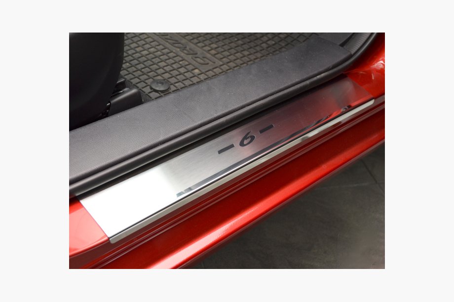 Mazda 6 2012–2024 Nerjaveče letve pragov Nataniko (4 kosi) Image