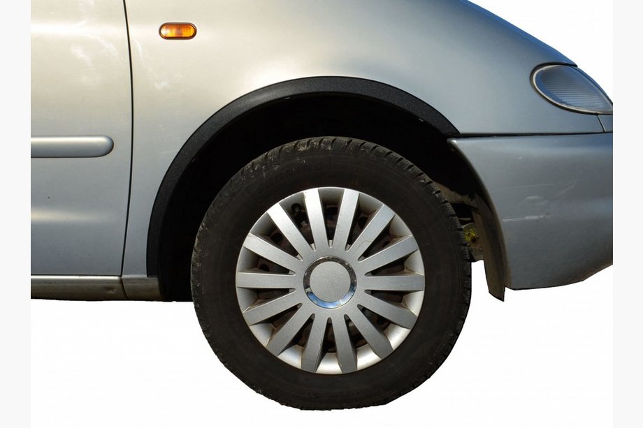 Jaguar X-Type 2001–2009 Obrobe kolotekov (4 kosi, črne) Image