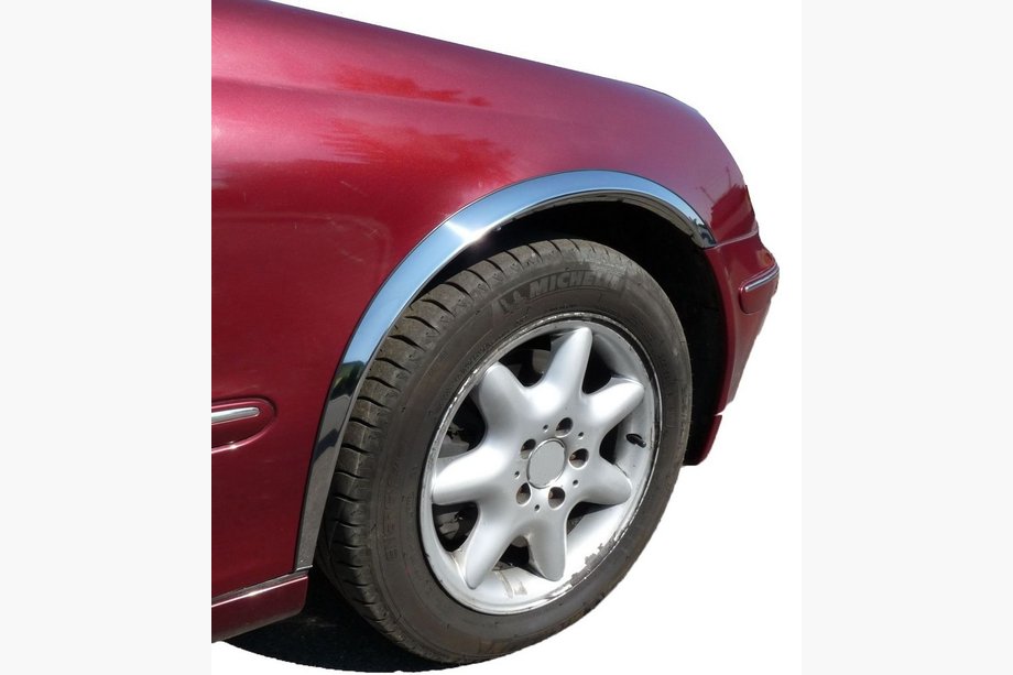 Mercedes razred C W203 2000–2007 Nerjaveče obrobe blatnikov (4 kosi) Fotografija 1