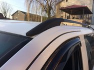 Mercedes Viano 2004–2014 Črne strešne vzdolžne letve ELITE (plastična noga) Kratka medosna razdalja (Short, Compact) fotografija 3