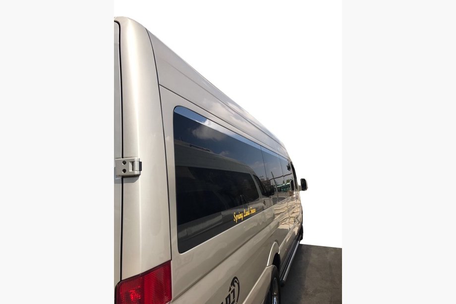 Mercedes Sprinter W906 2006–2018 Zgornje okenske obrobe (nerj. jeklo) Image