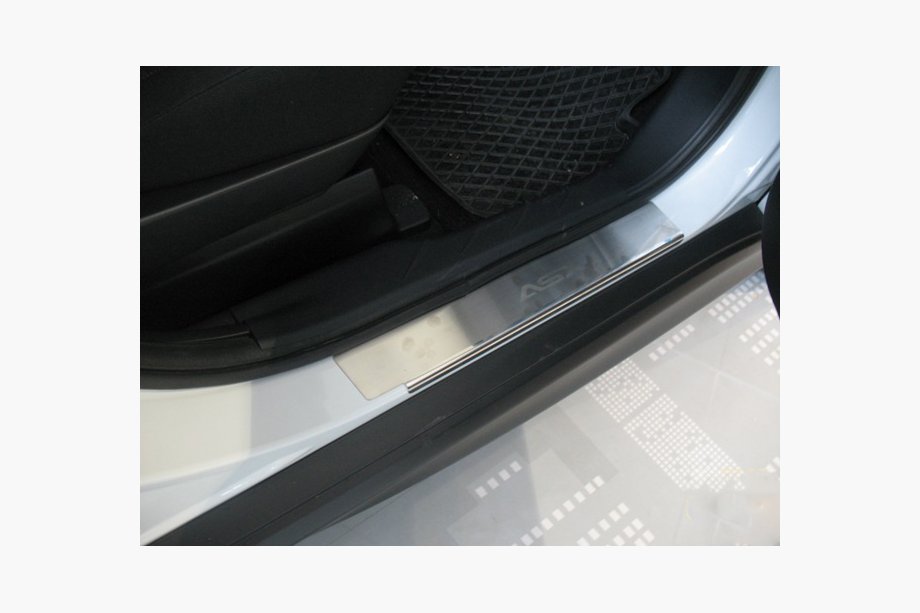 Mitsubishi ASX 2010–2023 Nerjaveče letve pragov Nataniko (4 kosi) Image