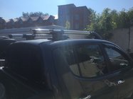 Mitsubishi L200 2006–2015 Črni strešni vzdolžni nosilci s prečniki fotografija 2