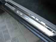 Mitsubishi L200 2006–2015 Nerjaveče zaščitne letve pragov Nataniko (2 kos) Premium - 3M lepilni trak, 0,8 mm fotografija 1