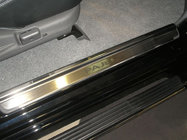 Mitsubishi Pajero Sport 1996–2007 Nataniko letve pragov (nerjaveče jeklo) Standard – lepilni trak Lohmann, 0,5 mm fotografija 1