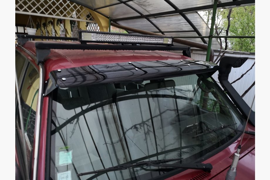 Nissan Patrol Y61 1997–2011 Senčnik za vetrobransko steklo Image