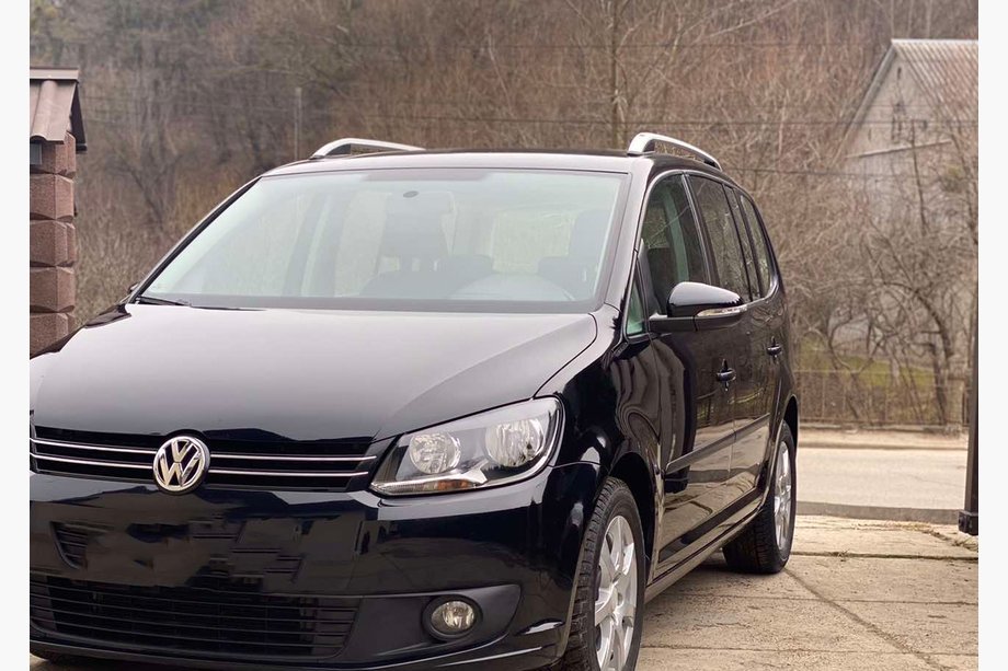 Volkswagen Touran 2003–2010 Strešne vzdolžne letve Skyport (mat siva) Fotografija 2
