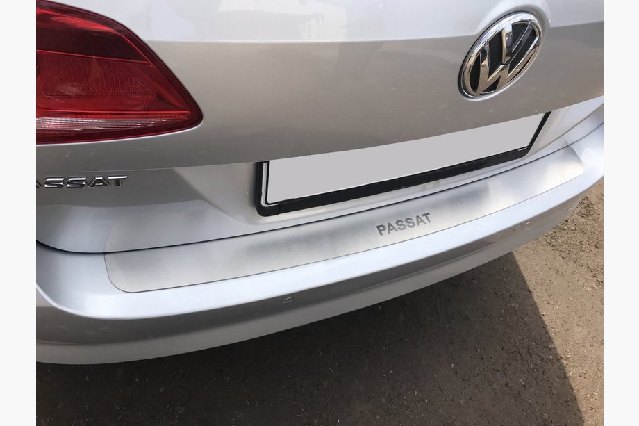 Volkswagen Passat B7 2012–2015 Nerjaveča letev za zadnji odbijač Nataniko Limuzina Image