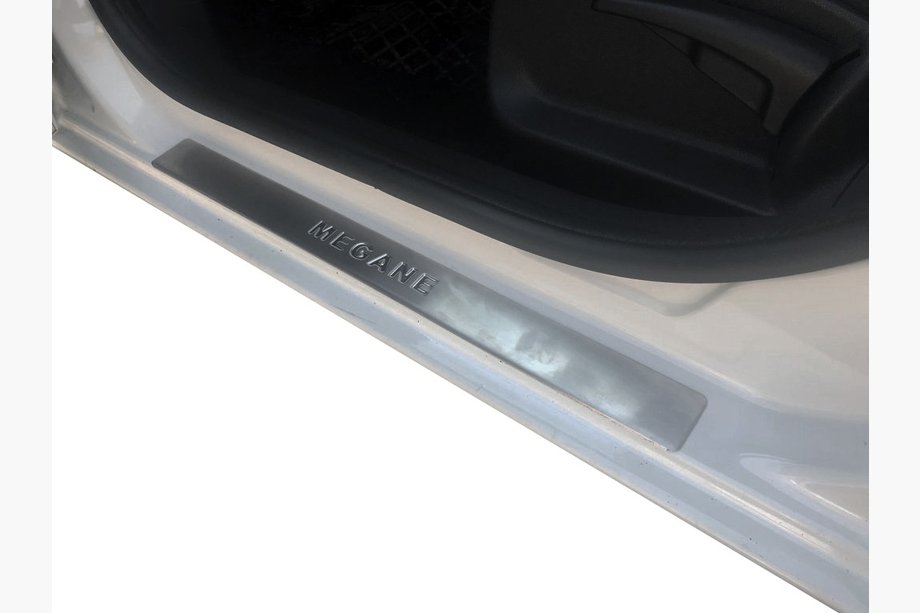 Renault Megane III 2009–2016 Zaščitne letve pragov OmsaLine (4 kosi, nerjaveče jeklo) Image