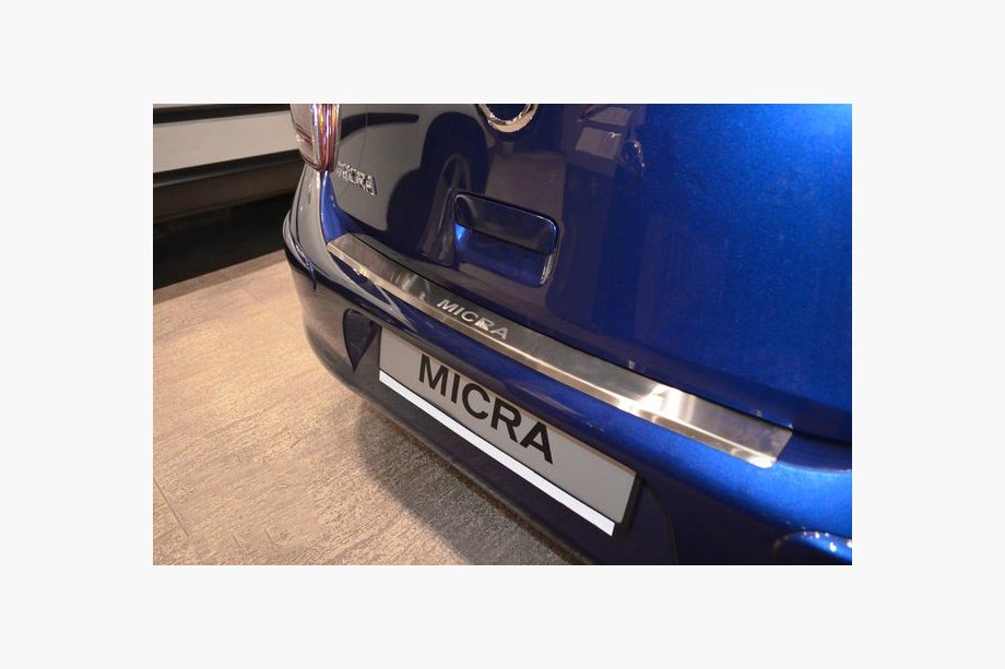 Nissan Micra K13 2011–2016 Nerjaveča letev za zadnji odbijač z zavihkom Nataniko (nerjavno jeklo) Fotografija 1