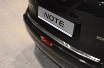 Nissan Note 2004–2012 Nerjaveča zaščitna letev za zadnji odbijač z upogibom Nataniko (2005-2007) fotografija 1