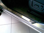 Nissan X-trail T31 2007–2014 Nerjaveče letve pragov Nataniko (4 kosi) Standard – lepilni trak Lohmann, 0,5 mm fotografija 1