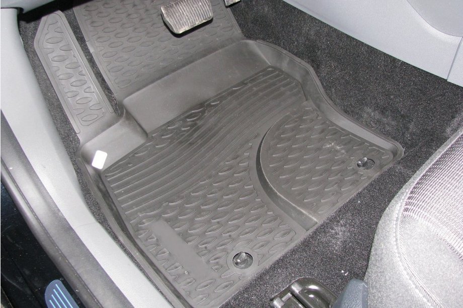 Ford Focus III 2011–2017 Gumijasti tepihi za kabino (4 kosi, Novline) Image