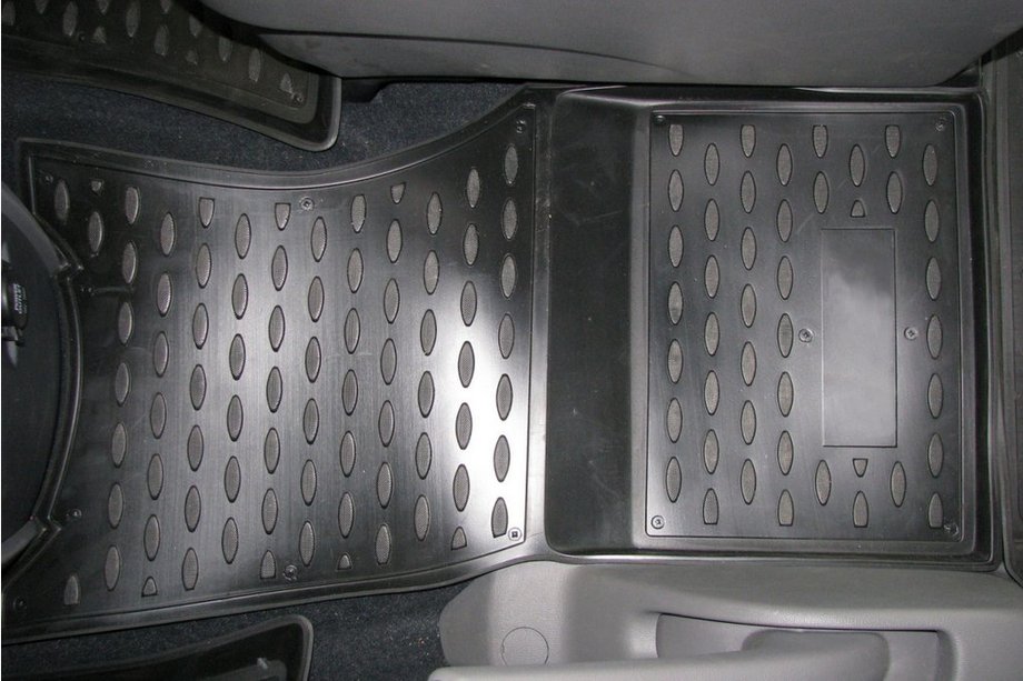 Hyundai H300, H1, Starex 2008–2020 Gumijasti tepihi za notranjost (4 kosi, Novline) New Image