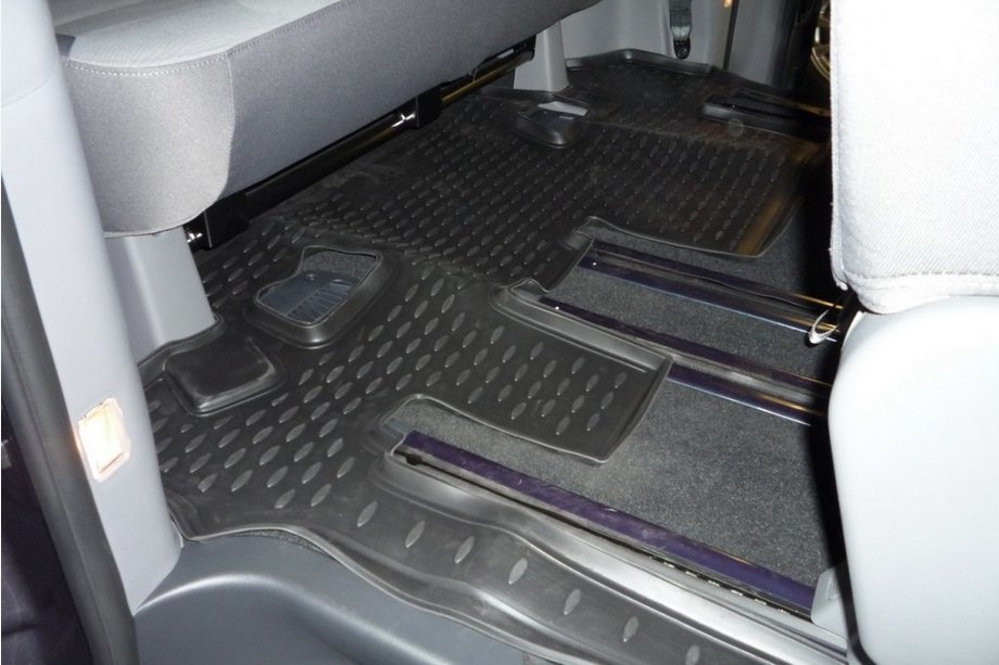 Hyundai H300, H1, Starex 2008–2020 Gumijasta preproga (3. vrsta) za notranjost (Novline) New Image