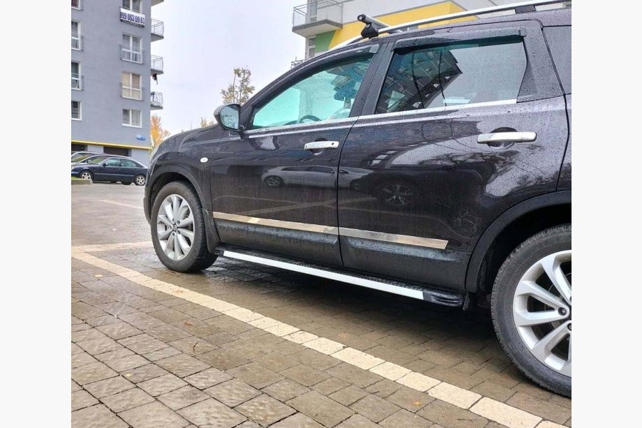 Nissan Qashqai 2010–2014 Stranski pragovi Maya V1 (2 kos, aluminij) Image