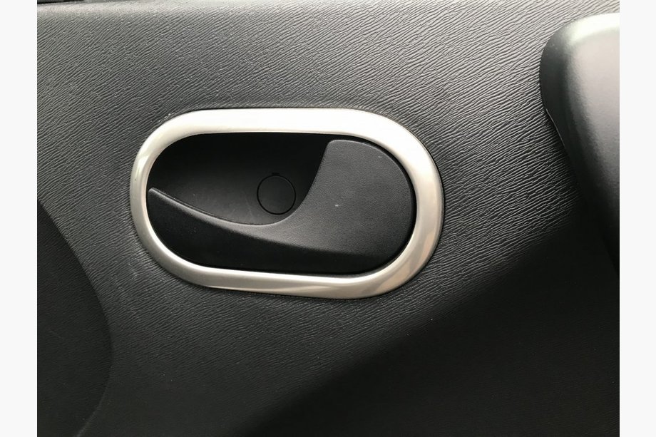 Mercedes Citan 2013–2021 Okrasni okvir notranjih kljuk (2 kos, nerjavno jeklo) Image