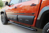 Volkswagen Amarok 2010–2022 Letve na vratih OmsaLine (6 kos, ABS) fotografija 1