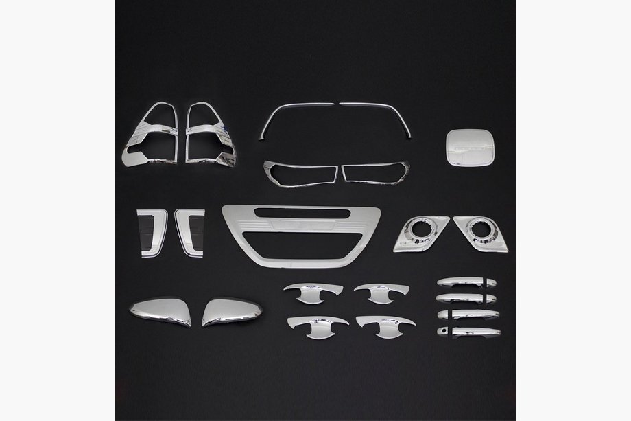 Toyota Hilux 2015– Komplet kromiranih ABS okrasnih oblog Image
