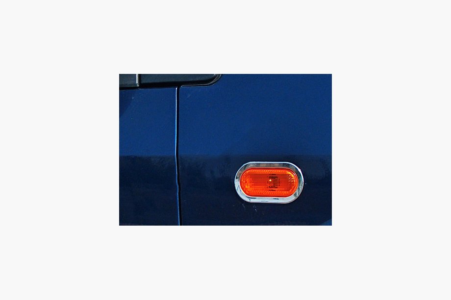 Ford Fiesta 2002–2008 Obroba smernika (2 kosa, nerjaveče jeklo) Image