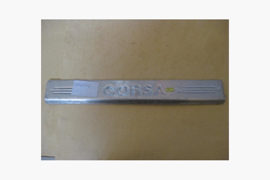 Opel Corsa B 1993–2004 Kromirane zaščitne letve pragov Carmos (2 kos, nerjaveče jeklo) Image