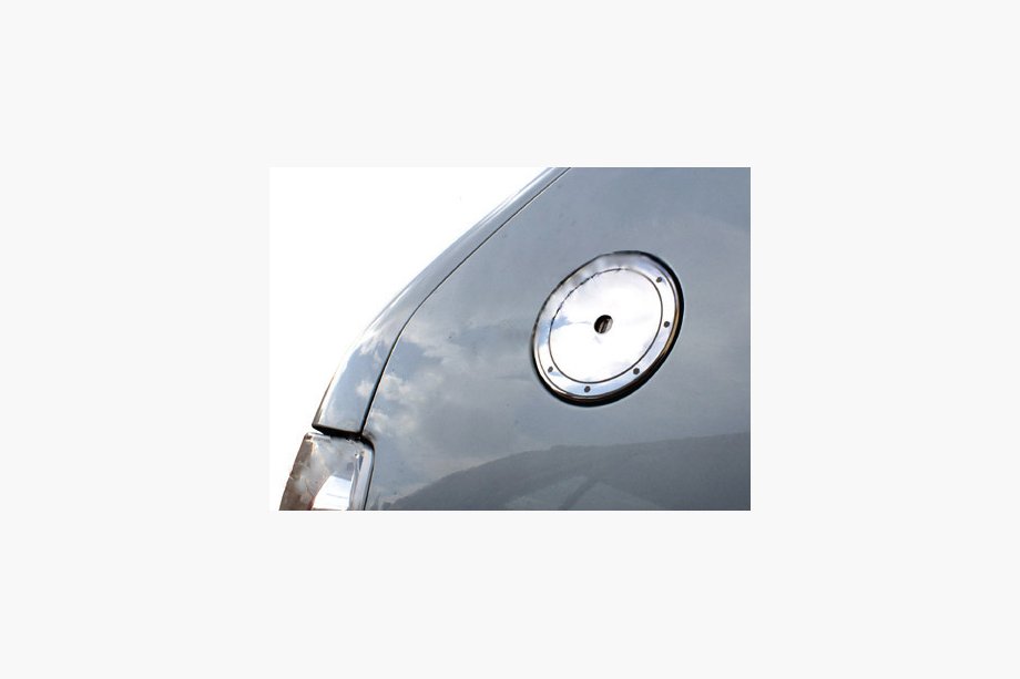 Peugeot 106 1991–2003 Okrasna obloga vratc rezervoarja (nerjavno jeklo) Image