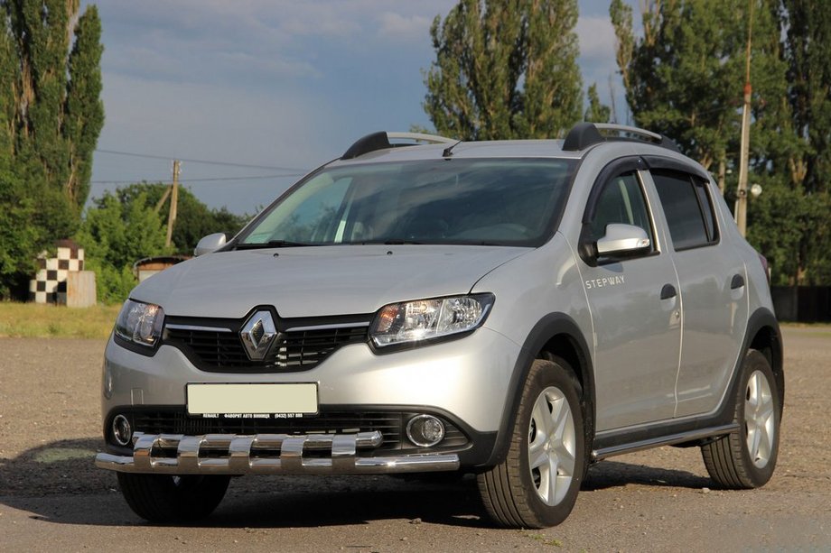 Renault Sandero 2013–2022 Sprednji zaščitni lok ST015 (nerjaveče jeklo) Image