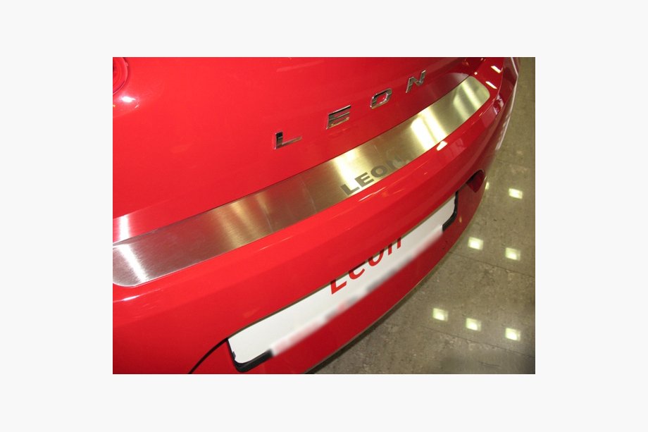 Seat Leon 2005–2012 Natanika zaščitna letev zadnjega odbijača (nerjavno jeklo) Image