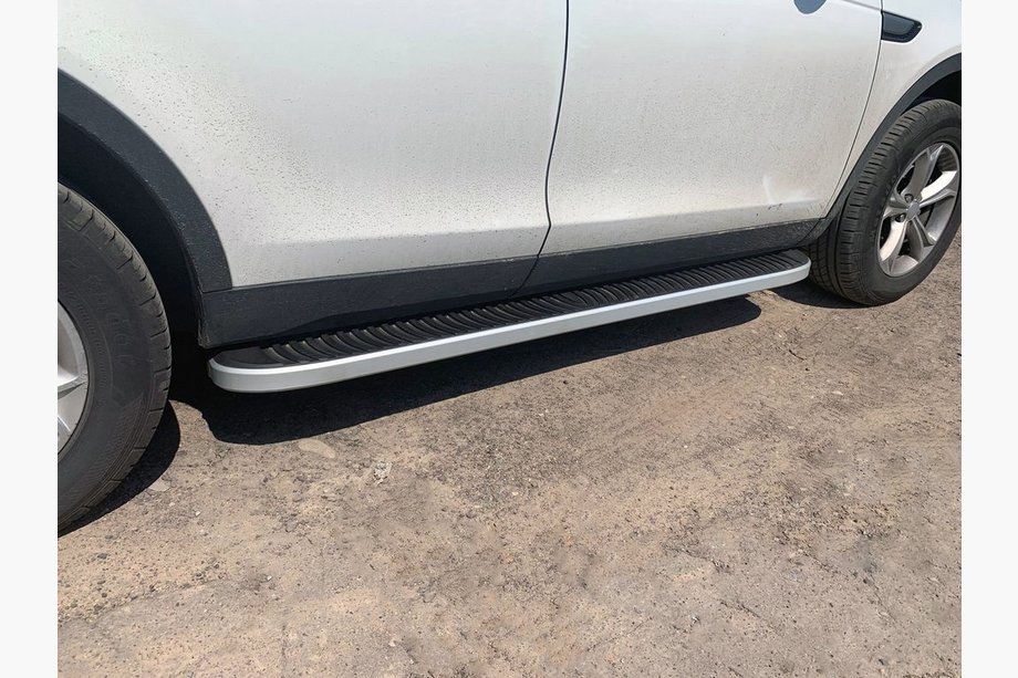 Land Rover Discovery Sport 2014– Stranski pragovi Tayga Grey (2 kosa, aluminij) Image